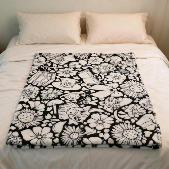 DIY Coloring Blanket Color Your Own Blanket Art Project with Markers Washable Color Art Craft Throw Blanket for Home Decor Holiday Party Activity