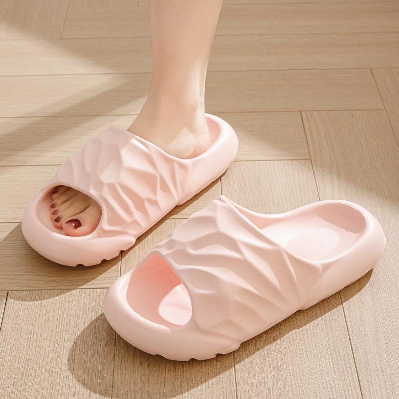 Summer new men's and women's cool slippers home thickened non-slip and wear-resistant outer wear soft bottom deodorant sandals