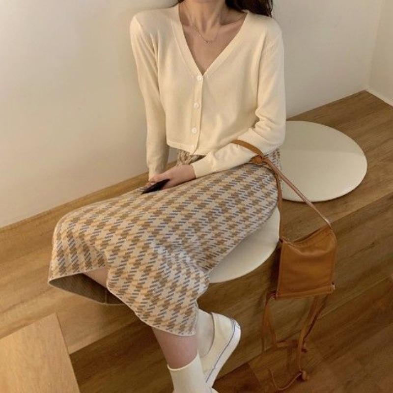 

Женская вязаная миди-юбка в гусиную лапку облегающего кроя, осенне-зимняя, шерстяная, универсальная, с высокой посадкой, бодикон, полуюбка one size абрикосовый