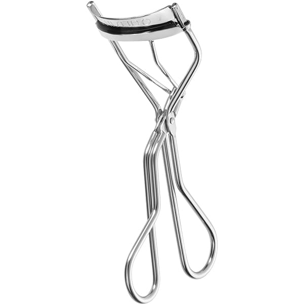 Shiseido Eyelash Curler — a Cult-favorite Eyelash Curler with a Wide and 'edgeless' Curve