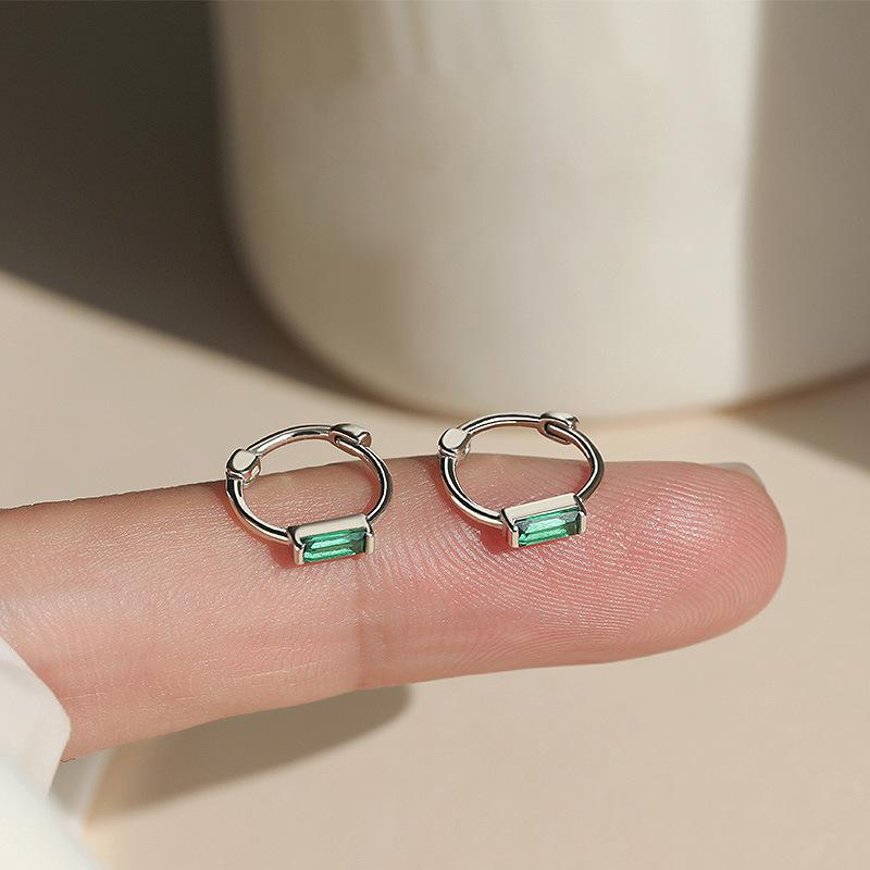 Emerald Earrings for Women's Years, New Trendy Light Luxury Earrings, Niche Earrings, Sleep Without Picking Earrings