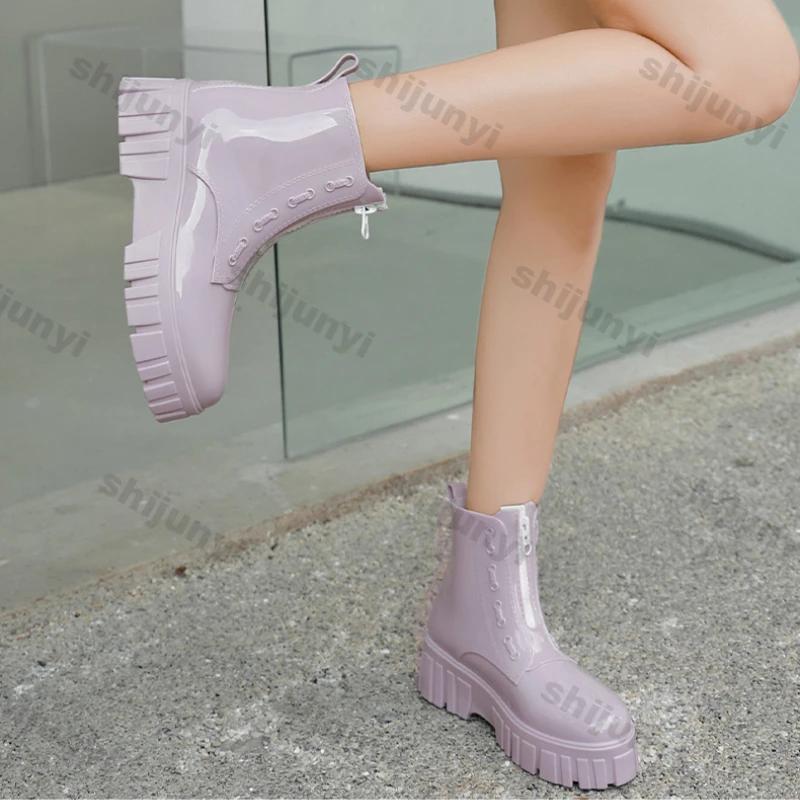 Fashion Women Thick Soled Rain Boots Non-Slip Fashion Outdoor Wear-resistant Rubber Waterproof Shoes Women Jelly Soft Soled Rain Boots