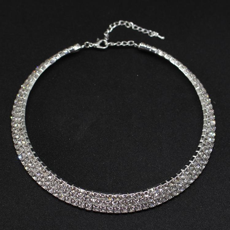 Colar da moda, brincos, anéis, pulseiras, conjunto de quatro peças, colar de três fileiras de diamantes, conjunto de noiva.