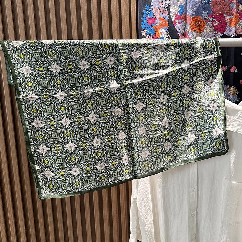 Green Daisy Silk Scarf Women s High Quality Summer Thin 100% Mulberry Silk Scarf Neck Scarf 68*68cm