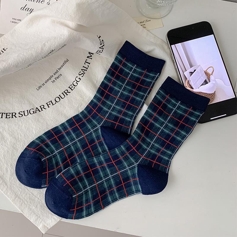 Japanese-British Retro Plaid Mid-Calf Socks for Women - Autumn/Winter, Versatile for Commute & Birkenstock Shoes