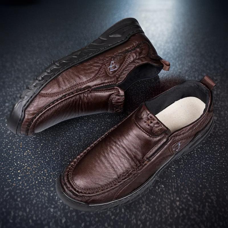 

Old Beijing cloth shoes men s shoes imitation leather shoes hand-stitched business casual men s soft sole soft leather middle-aged and elderly father 44