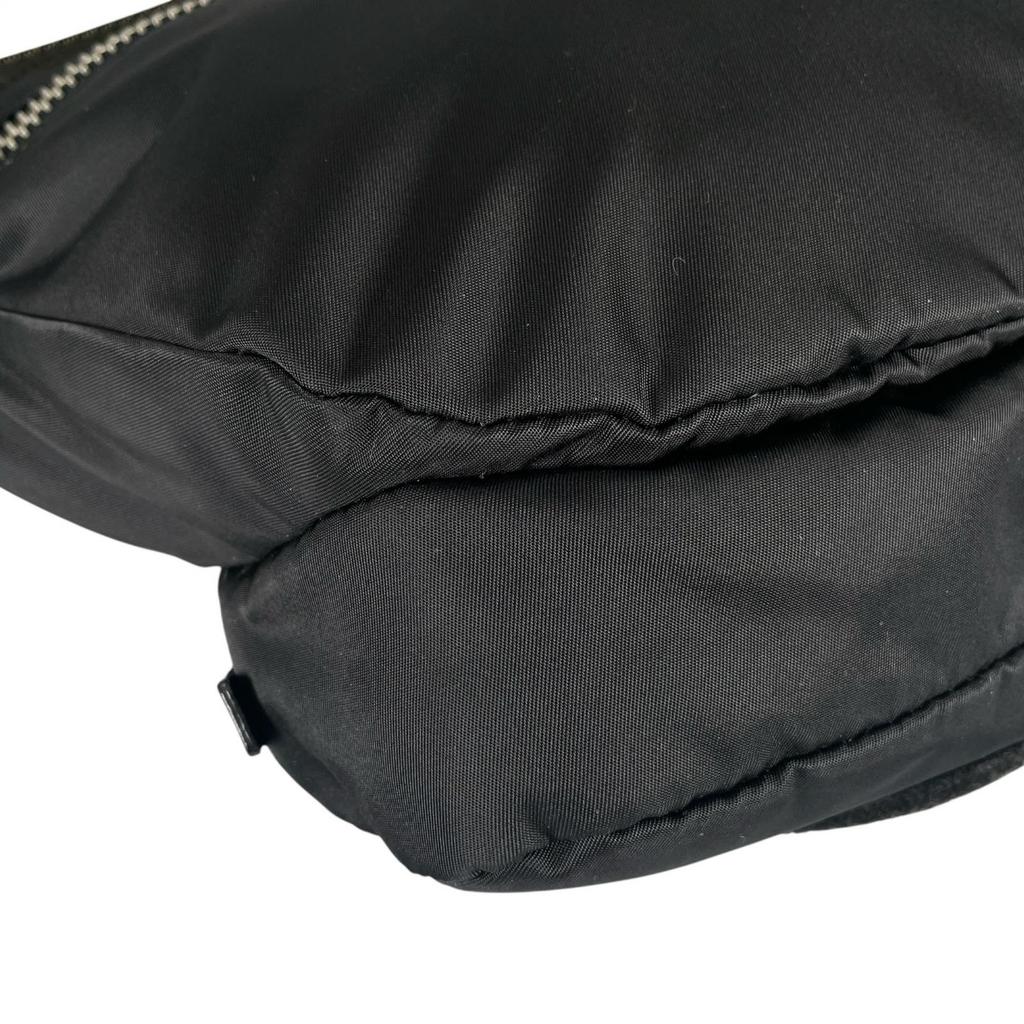 MONCLER G209A5M70200 02SZK body bag black mens used
