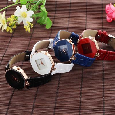 Lady's Rhombic Rhinestone Fine Faux Leather Strap Analog Quartz Wrist Watch Gift