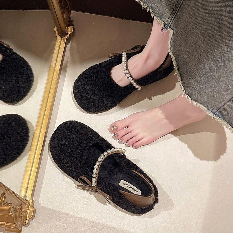 Xiaoxiangfeng Wears Fluffy Shoes Outside Women's 2025 New Autumn and Winter Plush Warm Cotton Shoes with One Foot Plush Doudou Shoes