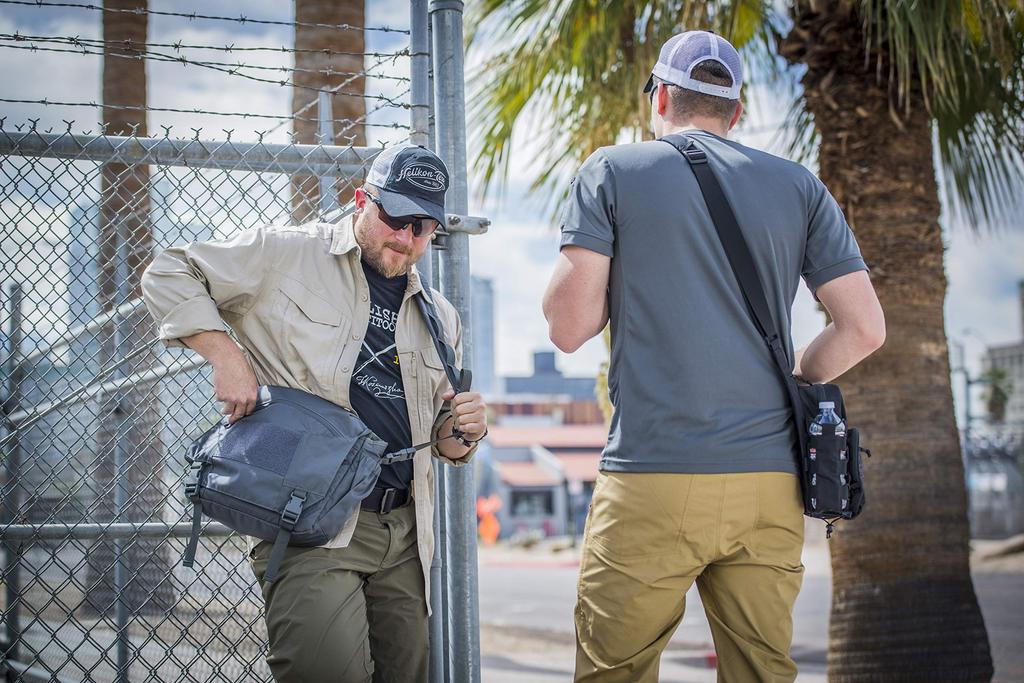 HELIKON-TEX Urban Courier Bag, Messenger Bag, Shoulder Bag, Crossbody Bag, Sling Bag, Medium Cordura, Size M (Black)