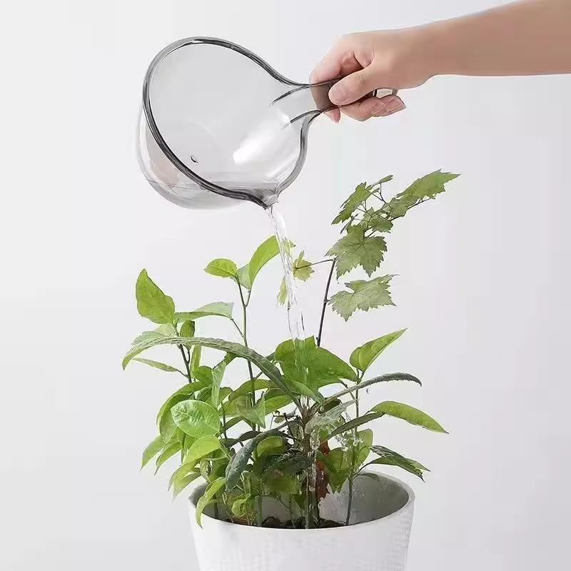 Domácí průhledná plastová naběračka na vodu s výlevkou do kuchyně, zesílený a závěsný design