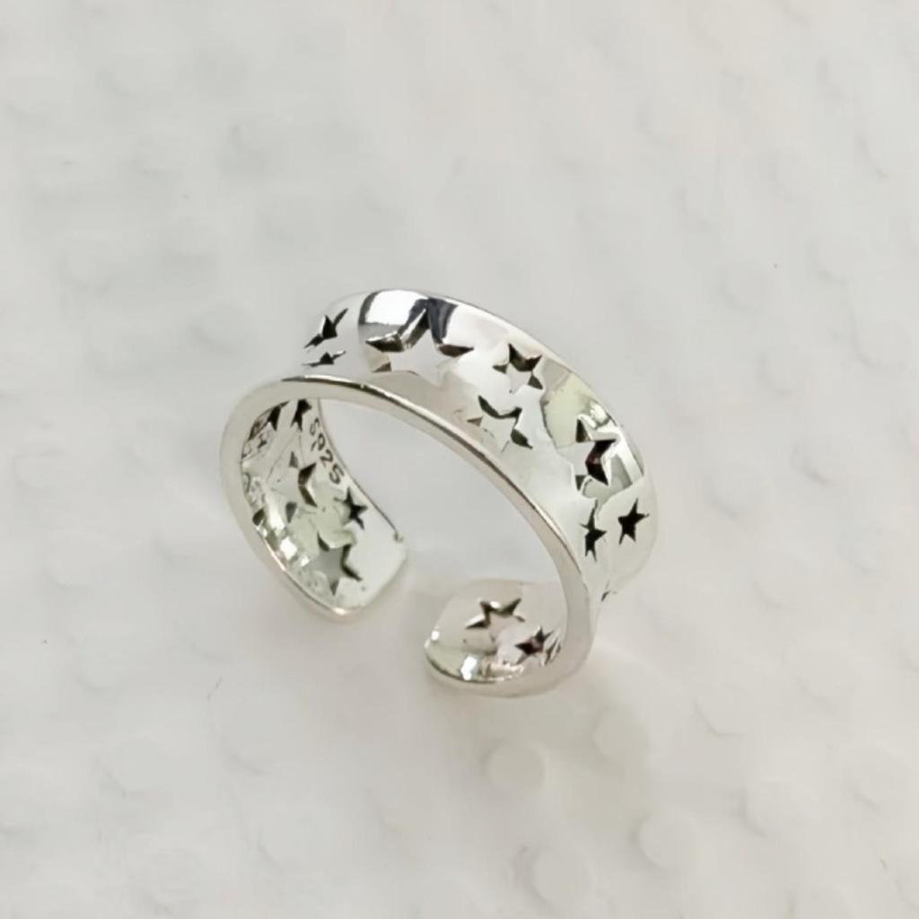 Korean Retro Star Ring: Chic, Versatile Women's Jewelry with Modern Design