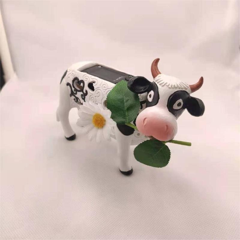Solar Garden Lights Resin Cow LED Solar Light Color Changing Light Cow Solar Light Solar Outdoor Lights Yard Decoration