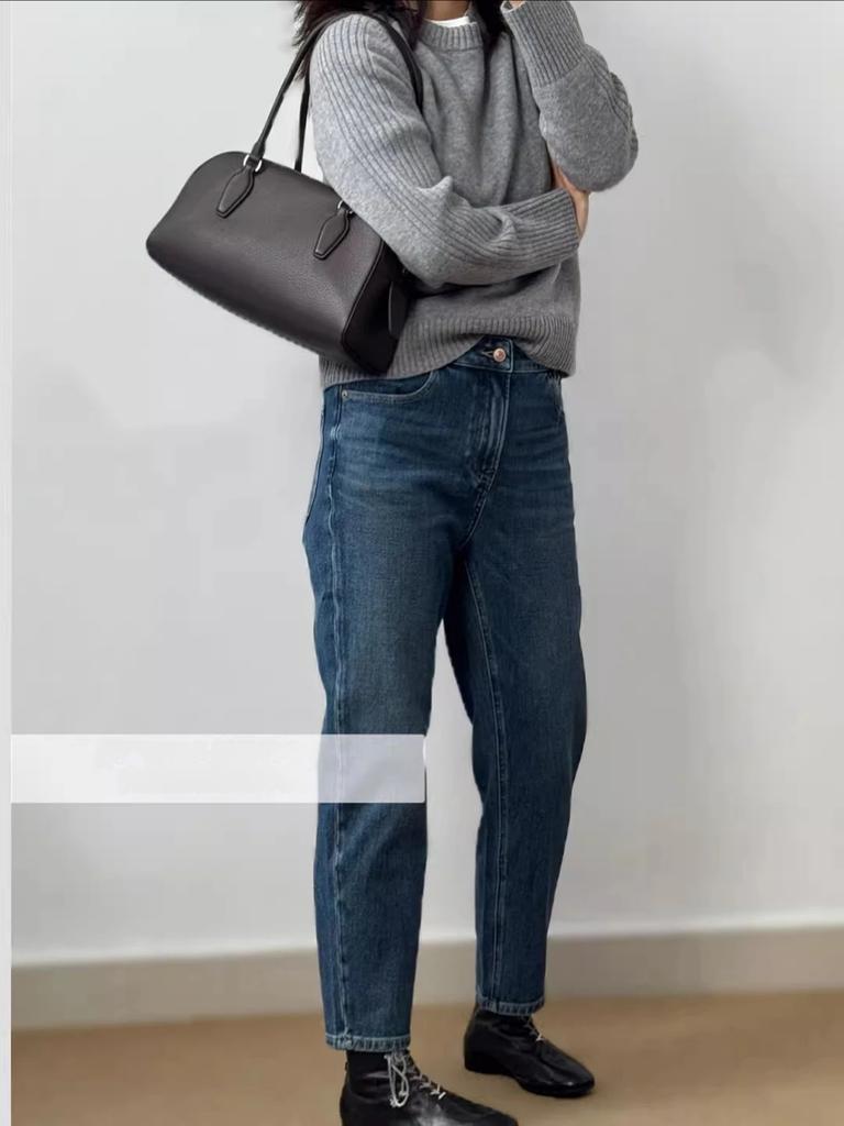 French-Style Niche Design Bag, First-Layer Cowhide Bowling Bost Bag, High-End Shoulder Underarm Handbag for Women