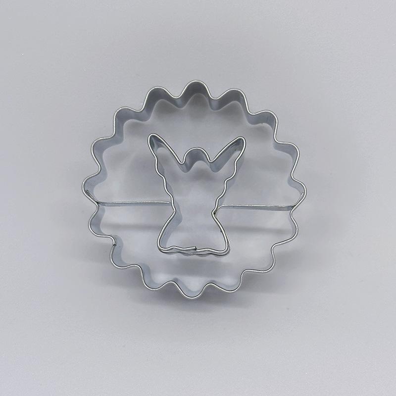Set of 4 Stainless Steel Cookie Cutters 4 Stainless Steel Cookie Cutter Set - Versatile Cookie Molds for Christmas, Easter, Hanukkah, Thanksgiving