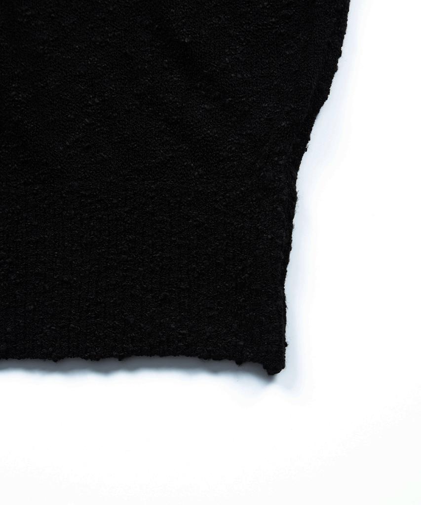 Aejeuon Kira Off-Shoulder Knit / Black
