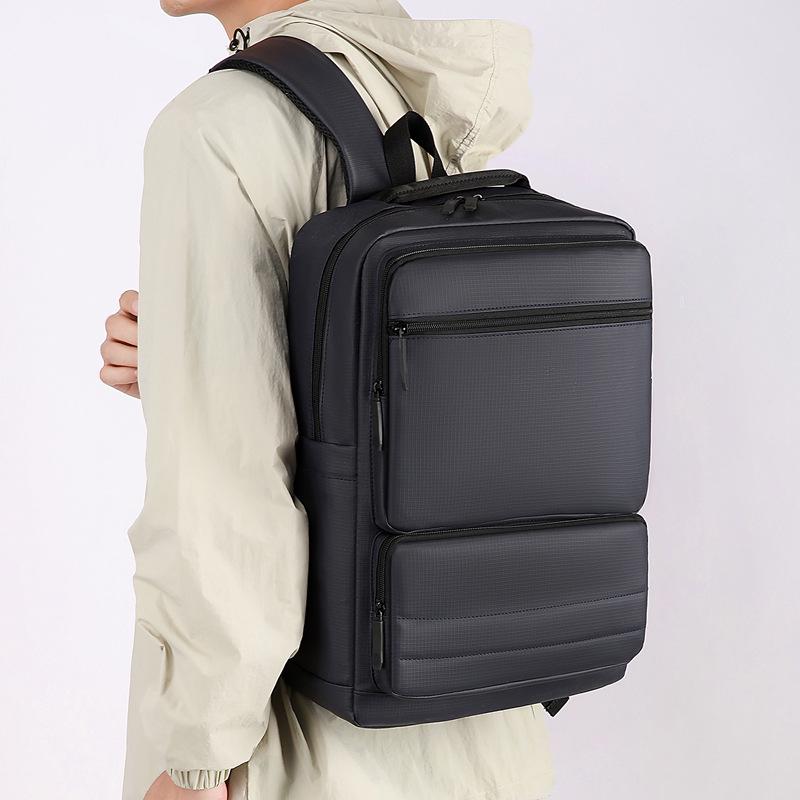 Men's High-Capacity Laptop Backpack for Fashionable Business Travel and Commute