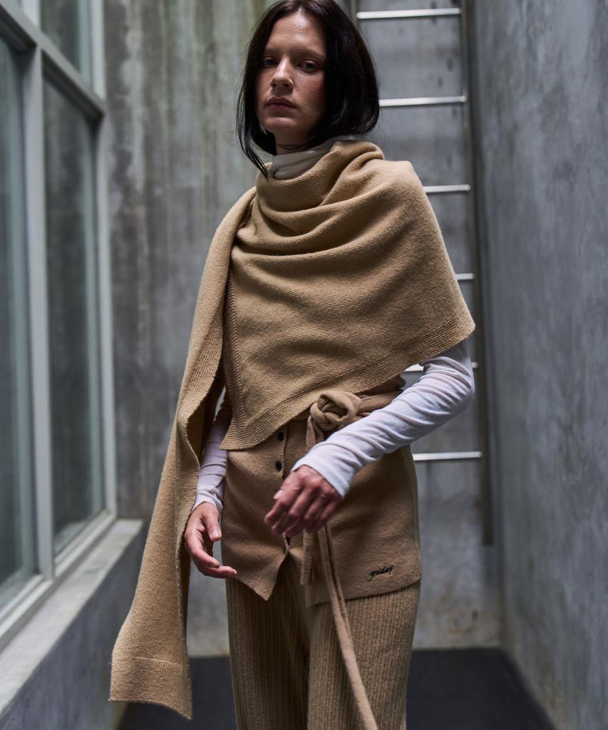GRIDAJ Wool Blend Vest-Type Scarf