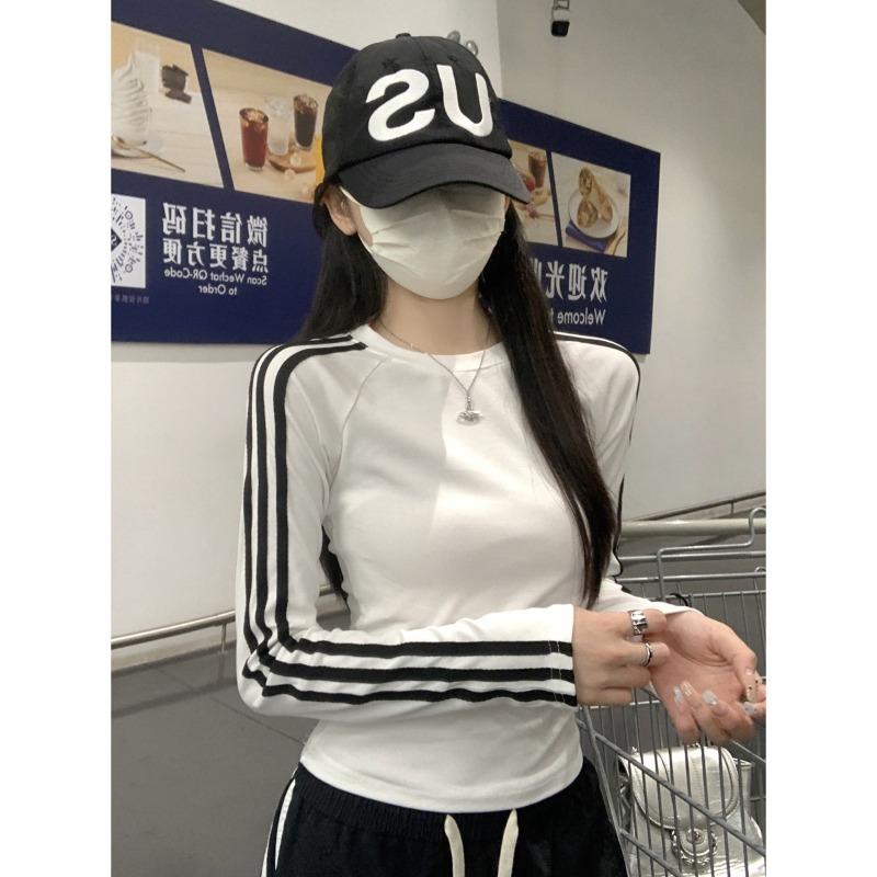 Design Sense Bar Slim Bottom Shirt Female Spice Girl Wind Straight Shoulder Skinny Top Spring Long Sleeve T-Shirt Inside