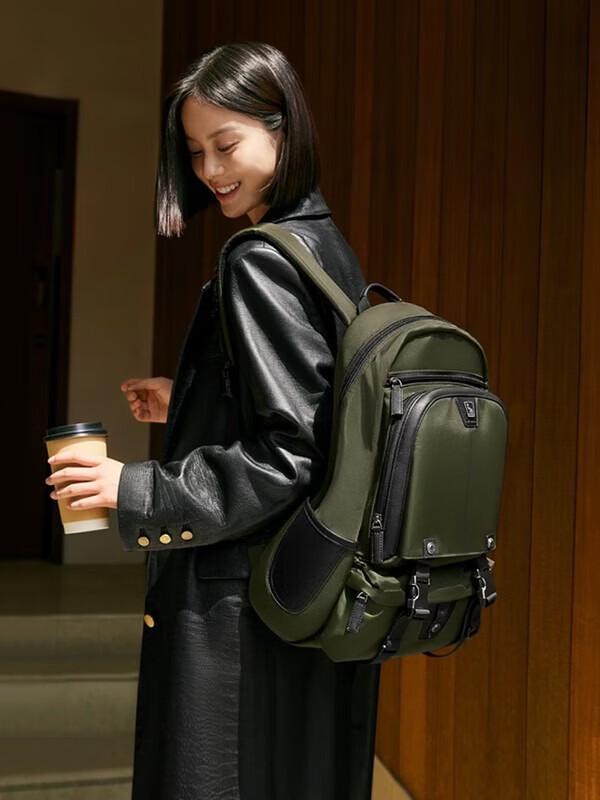 OIWAS Triumph Series Business Backpack