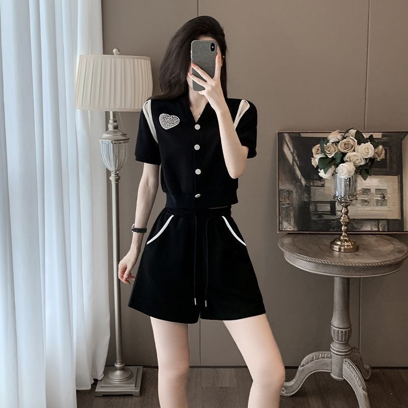 Casual Fashion Suit Women's Summer Slim Hot Girl Off-Shoulder Sports Short-Sleeve Shorts Two-piece Set