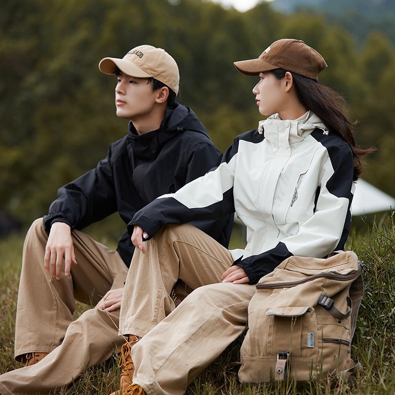 2023 New Outdoor Color Block Windbreaker: Unisex Trendy Windproof Jacket for Spring & Autumn Camping and Mountaineering.