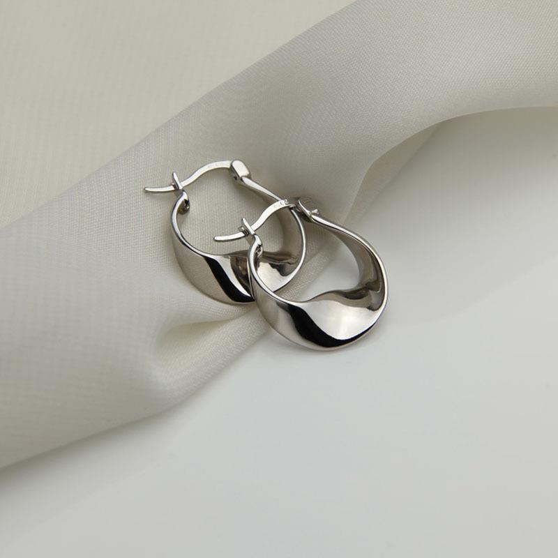 

Серьги неправильной формы Очаровательные персонализированные модные серьги Подарок на день рождения для женщин Изысканные ювелирные изделия серебряный
