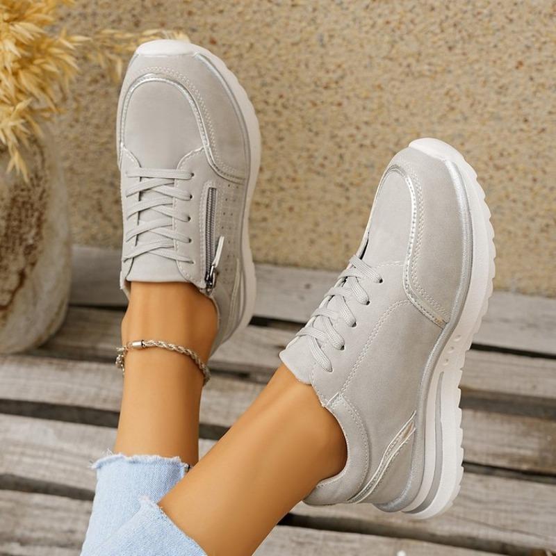 Women's Large Size Fashion Versatile Solid Color Flat Thick Sole Casual Athletic Shoes.