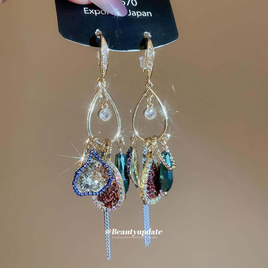 French Retro Super Flash Diamond-encrusted Crystal Fringed Pendant Long Ear Hook Court Style Earrings Light Luxury Earrings