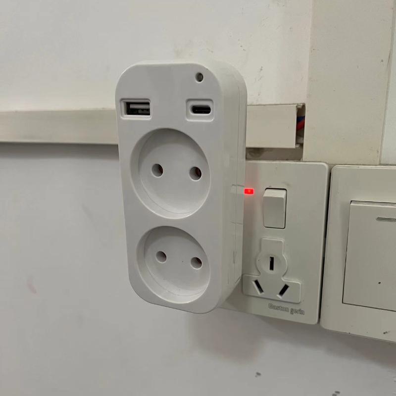 EU Plug Conversion 2 Socket Plug Multifunctional Socket Portable with USB Type-C Port German Spain French Russian Power Adapter