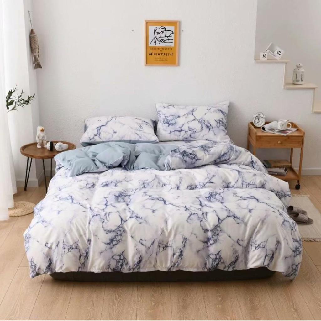 Printed Three-Piece Bedding Set: Quilt Cover and Bed Sheet