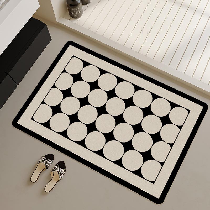 Household Wear-resistant Anti Slip Bathroom Foot Mat Absorbent Quick Drying Bathroom Floor Mat