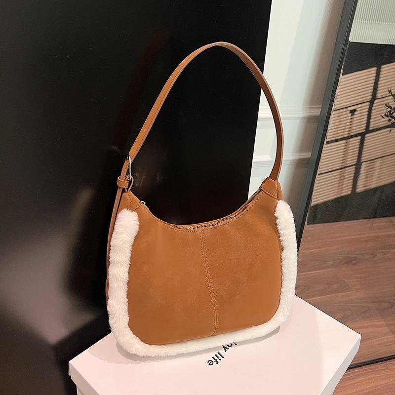 Large Capacity Lamb Wool Bag Women's 2025 New Autumn and Winter Retro Bucket Bag Commuter Suede Shoulder Messenger Bag