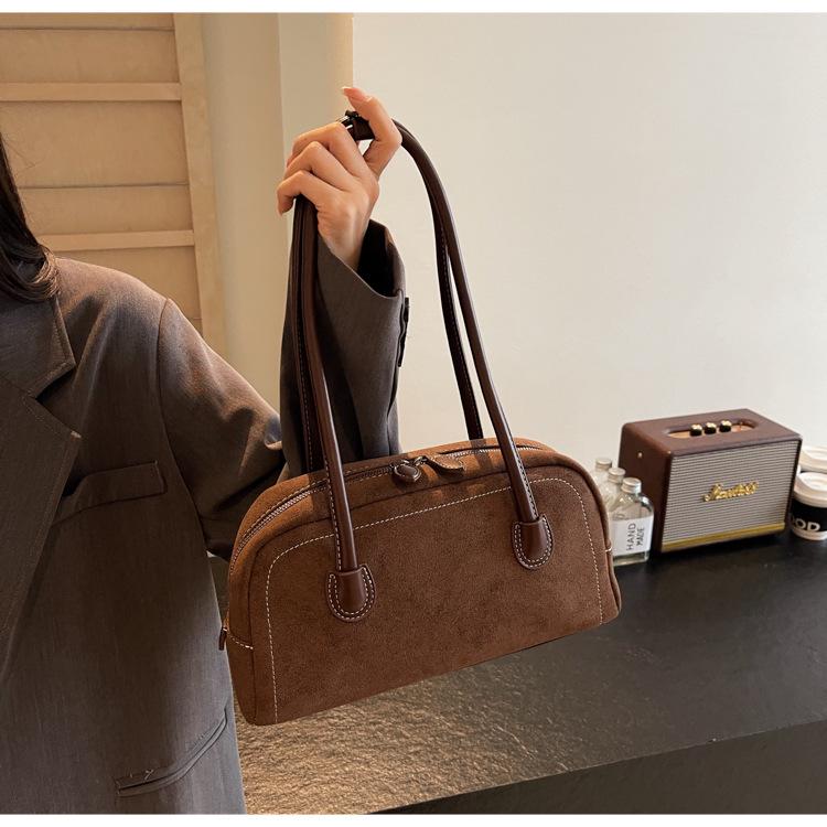 2025 Podzim Zima Retro Semišová Crossbody Taška: Matná módní kabelka pro ženy