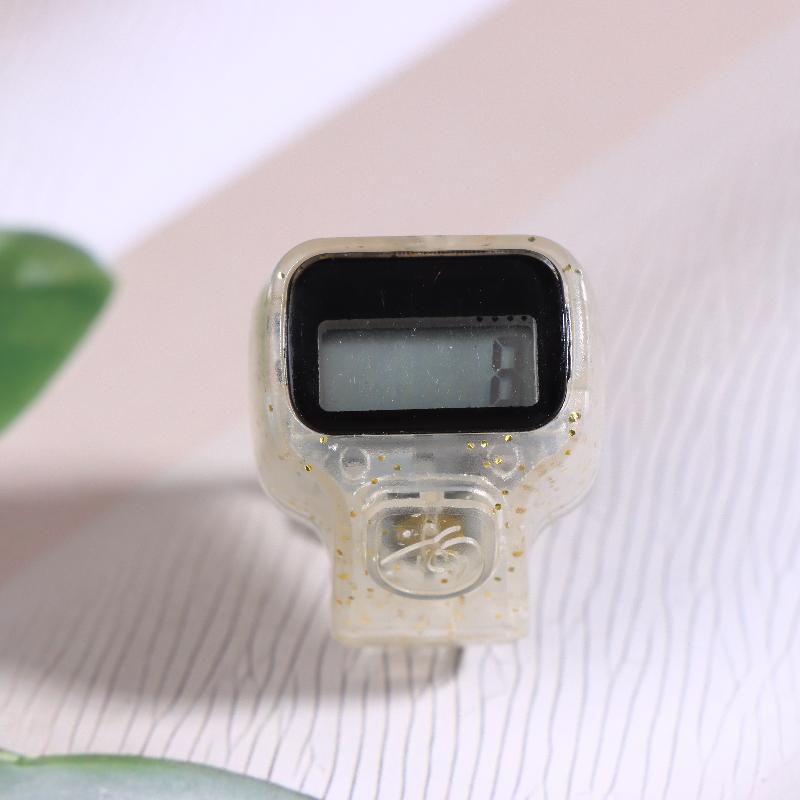 Finger Counter Click Manual Digital Clicker Mini Lcd Digital Hand Tally Counter 100Flashing Counter 5-Digit Number Count Clicker 1Pcs золотой