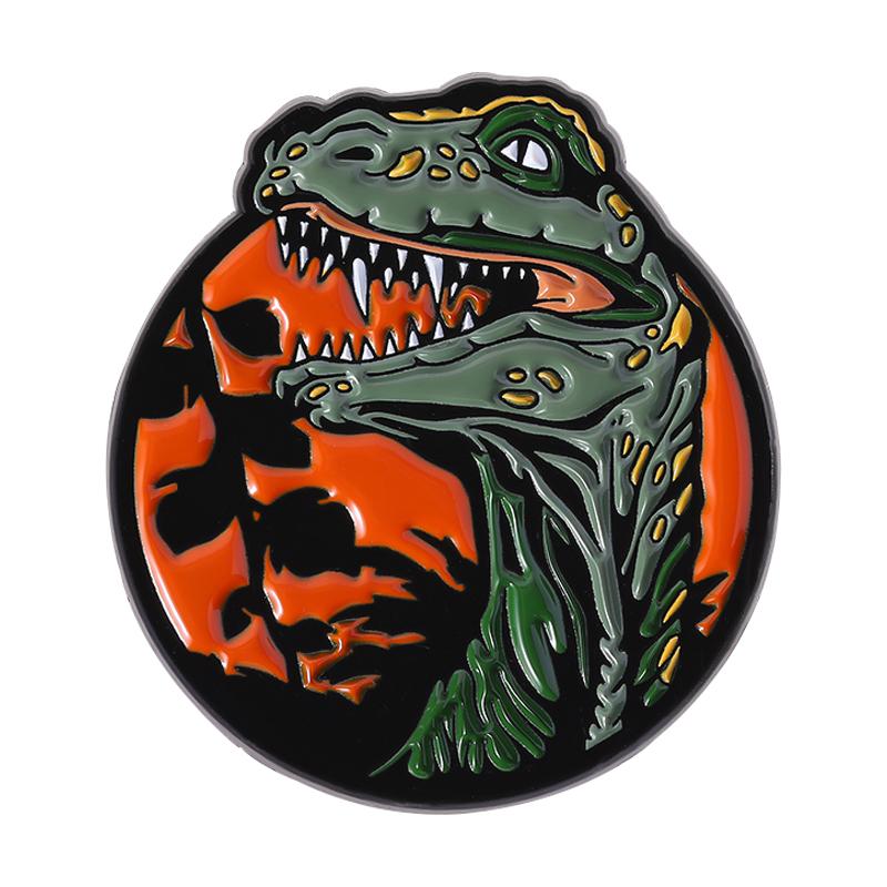 Dinosaurierkönigin Emaille-Pins Custom SIE IST EINE SCHÖNHEIT AUCH SEHR MÄCHTIG Broschen Anstecknadeln Kleidung Tier Schmuck Geschenk Freunde
