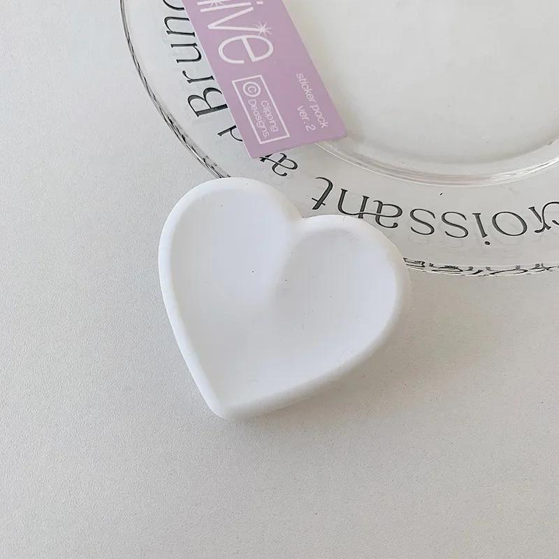 Ins Style Heart Silicone Phone Grip Bracket – Universal Holder for iPhone & Android Smartphones