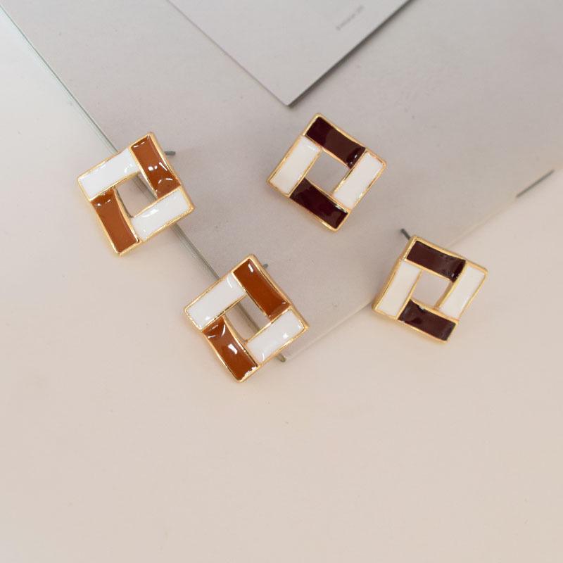 Korean-Japanese Geometric Colorful Drip Oil Celebrity Stud Earrings – Trendy, Fashionable, Versatile Women's Accessories.