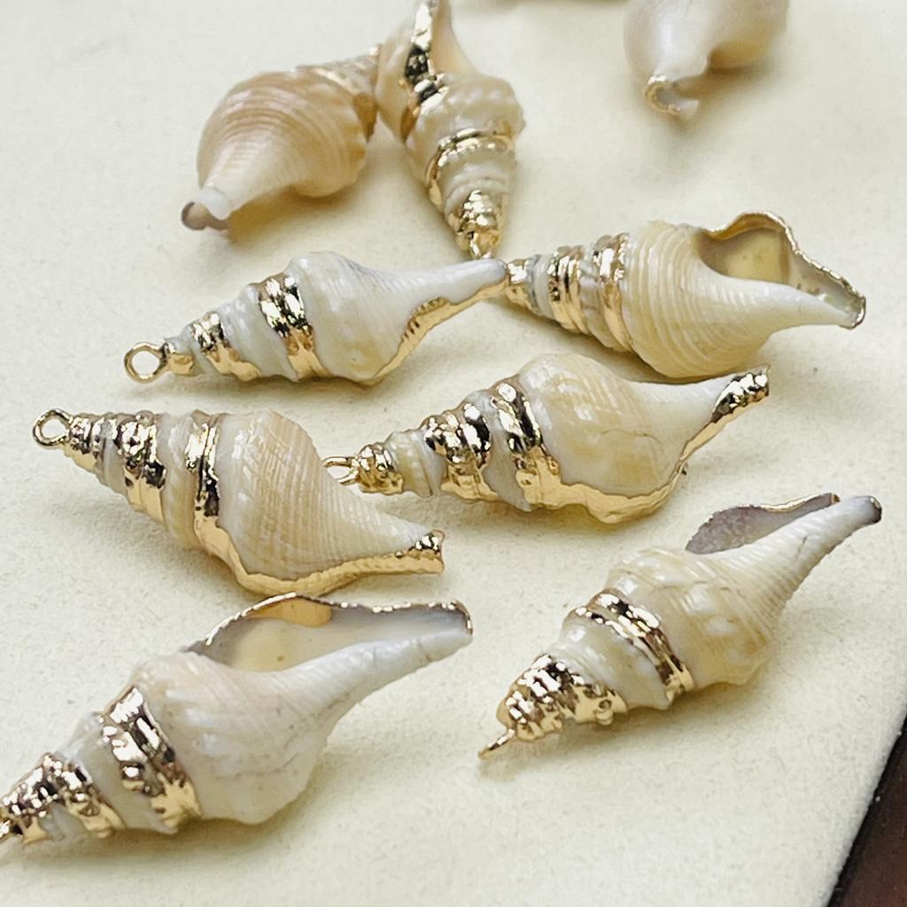 10Pcs, Natural Shell Conch Zinc Alloy Golden Edge Pendant Charms for DIY Necklace Accessories, Creative Jewelry Making, Bachelorette Party Favours