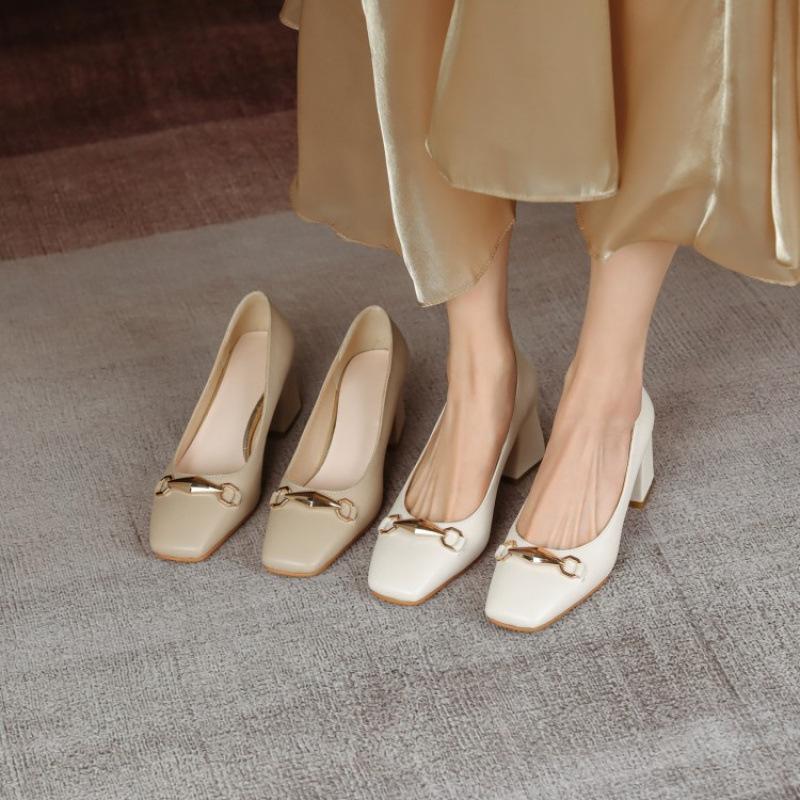 Nowa moda pojedyncze buty damskie stopa guma miękka podeszwa duży rozmiar kwadratowy obcas wygodny średni obcas jednolity kolor jeden pedał buty pojedyncze na cztery pory roku