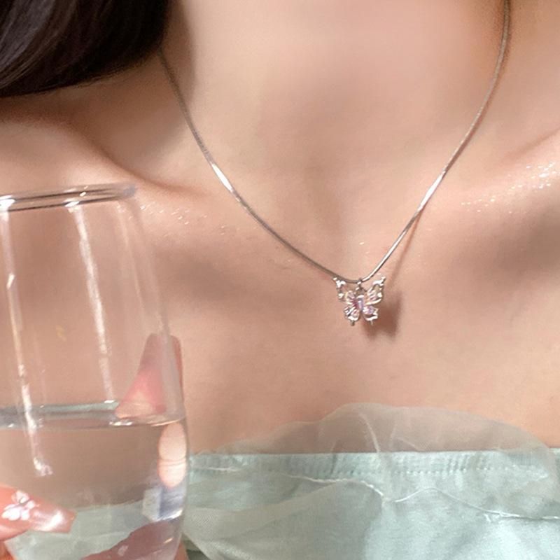 

Symphony Super Immortal Butterfly Necklace Niche Premium Flash Diamond Clavicle Chain Cold Wind Temperament Sweet Necklace