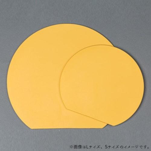 D-shaped elastomer cutting board, made in Japan, dishwasher safe, thin, lightweight, small, compact, antibacterial, heat-resistant, and sterilizable w