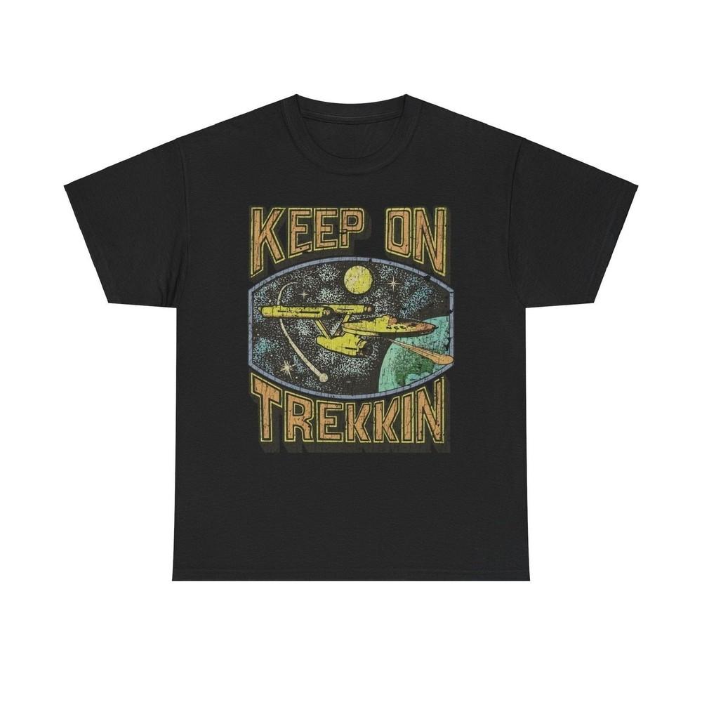 

Keep on Trekkin Retro Nostalgic Star Trek T-shirt XL