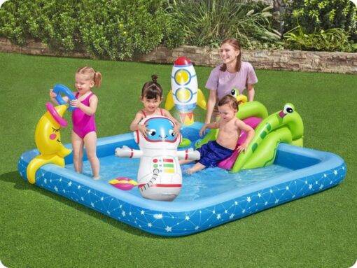 Astronaut inflatable playground