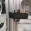 1 STuks Zwart Aluminiumlegering Deursluiting Slot Frame Bevestigingsaccessoires geschikt voor 3030 4040 4545 Europese Standaard Aluminium Profiel
