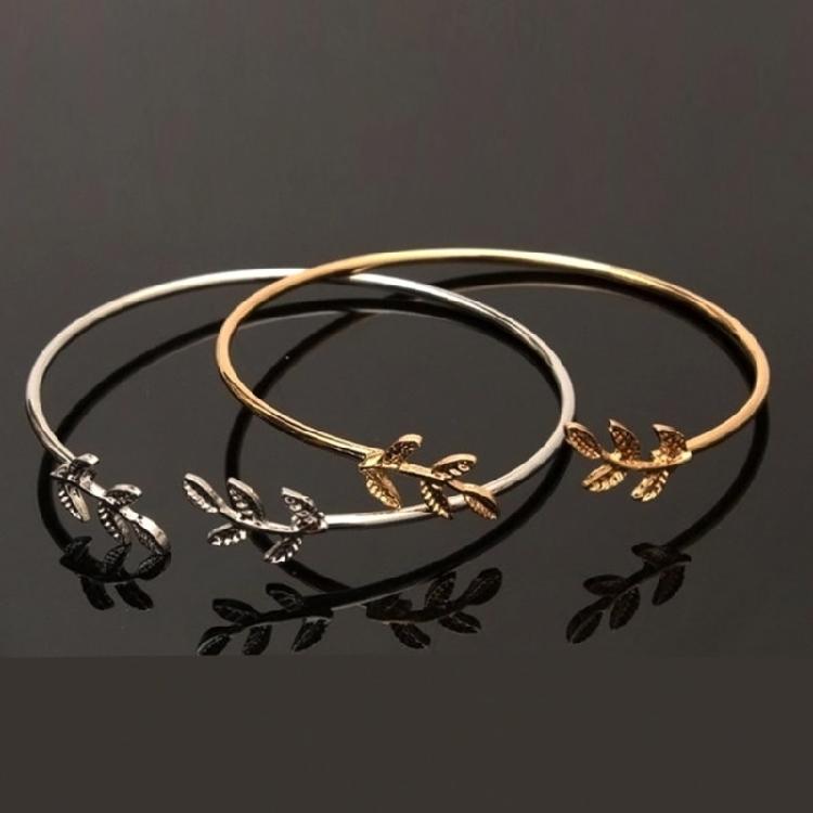 Minimalist Leaf Inspired Alloy Jewelry Bracelet Comfortable Wear For Daily Use Special Occasions Outfits