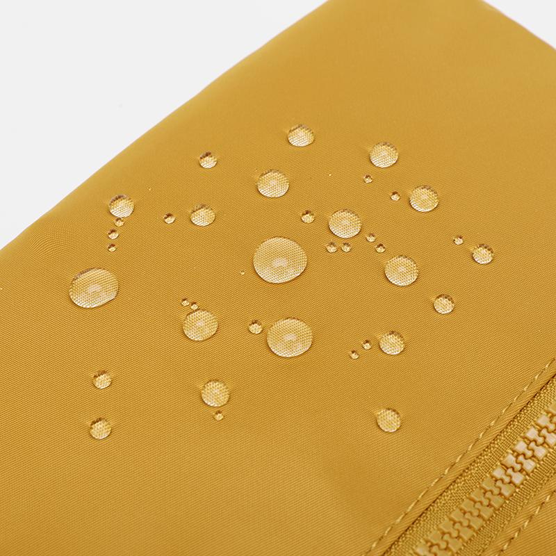 Stylish Crossbody Bag for Women with Adjustable Strap and Multiple Compartments for Daily Use and Travel