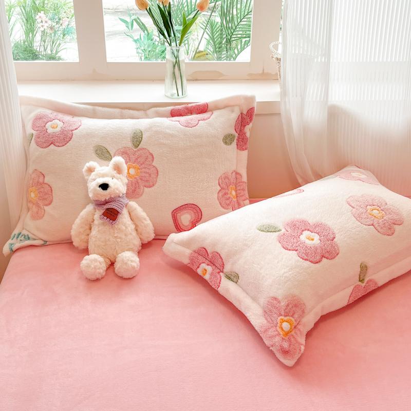 Print Flowers Winter Pillowcase Soft Warm Flannel Milk Keep Warm Pillow Shams Plush Machine Wash Pillow Covers 2 pieces