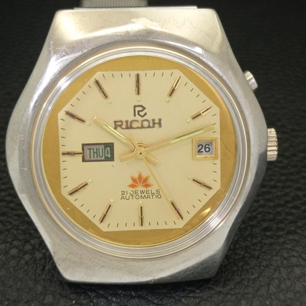 VINTAGE RICOH R31 AUTOMATIC JAPAN MENS ORIGINAL DIAL WATCH a701962-5 R207-a701962