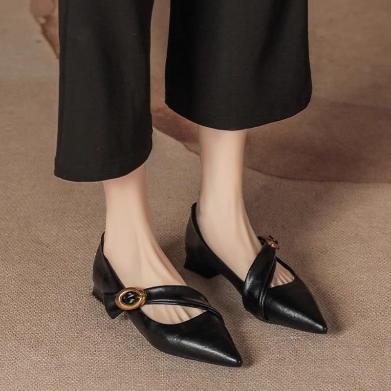 

Модная обувь на плоской подошве, Модные остроносые и простые кожаные женские туфли, Sapato Feminino Британские элегантные светские женские кожаные туфли 35 чёрный